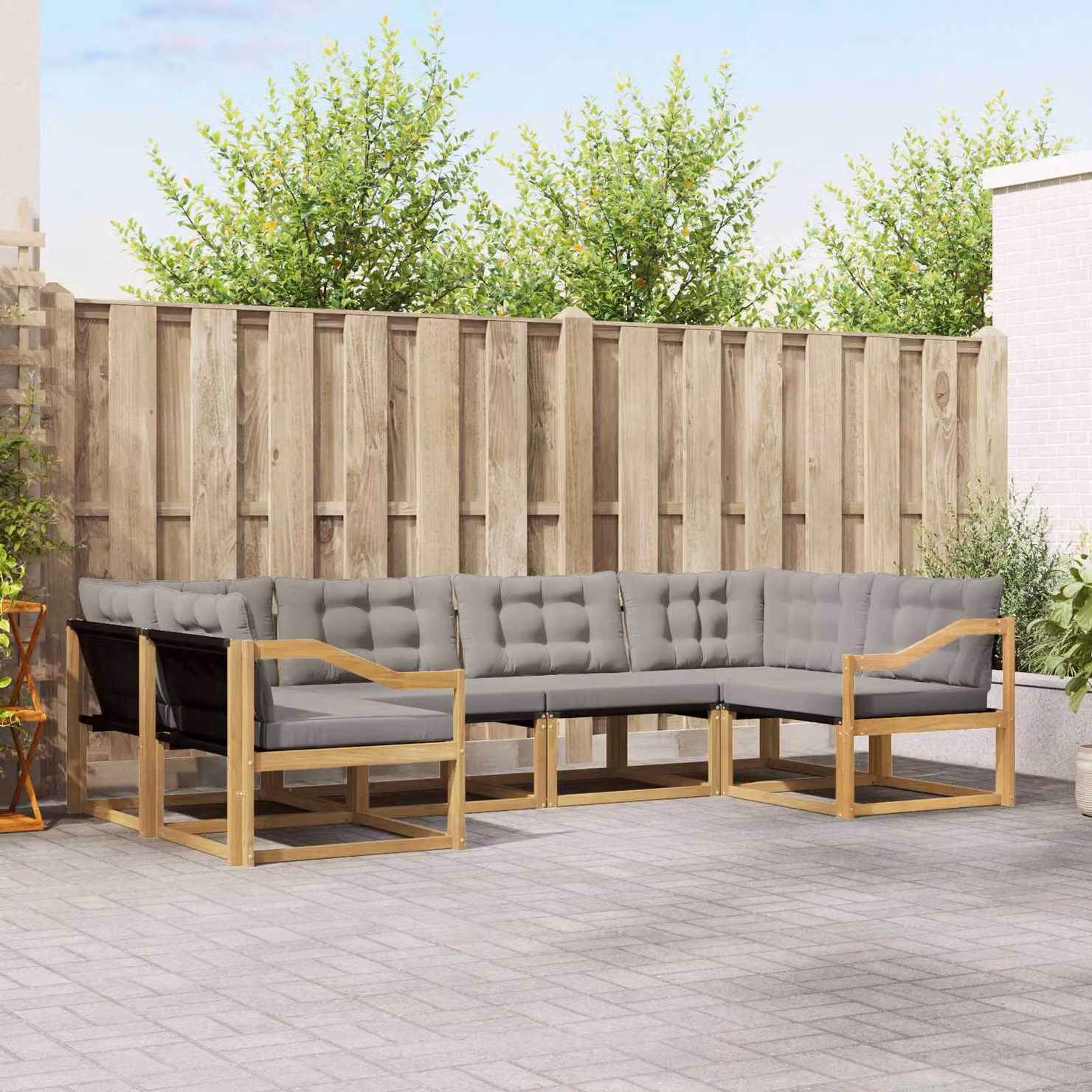 Set di divani da esterno vidaXL a forma di L composto da 6 pezzi in legno di acacia con cuscini in tessuto bianco e grigio