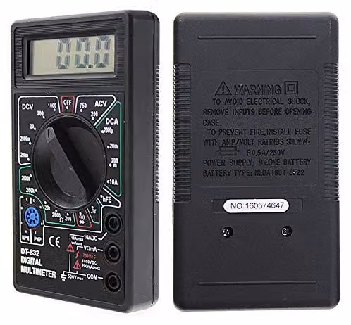 Multimetro digitale con display LCD, voltmetro e misuratore di tensione