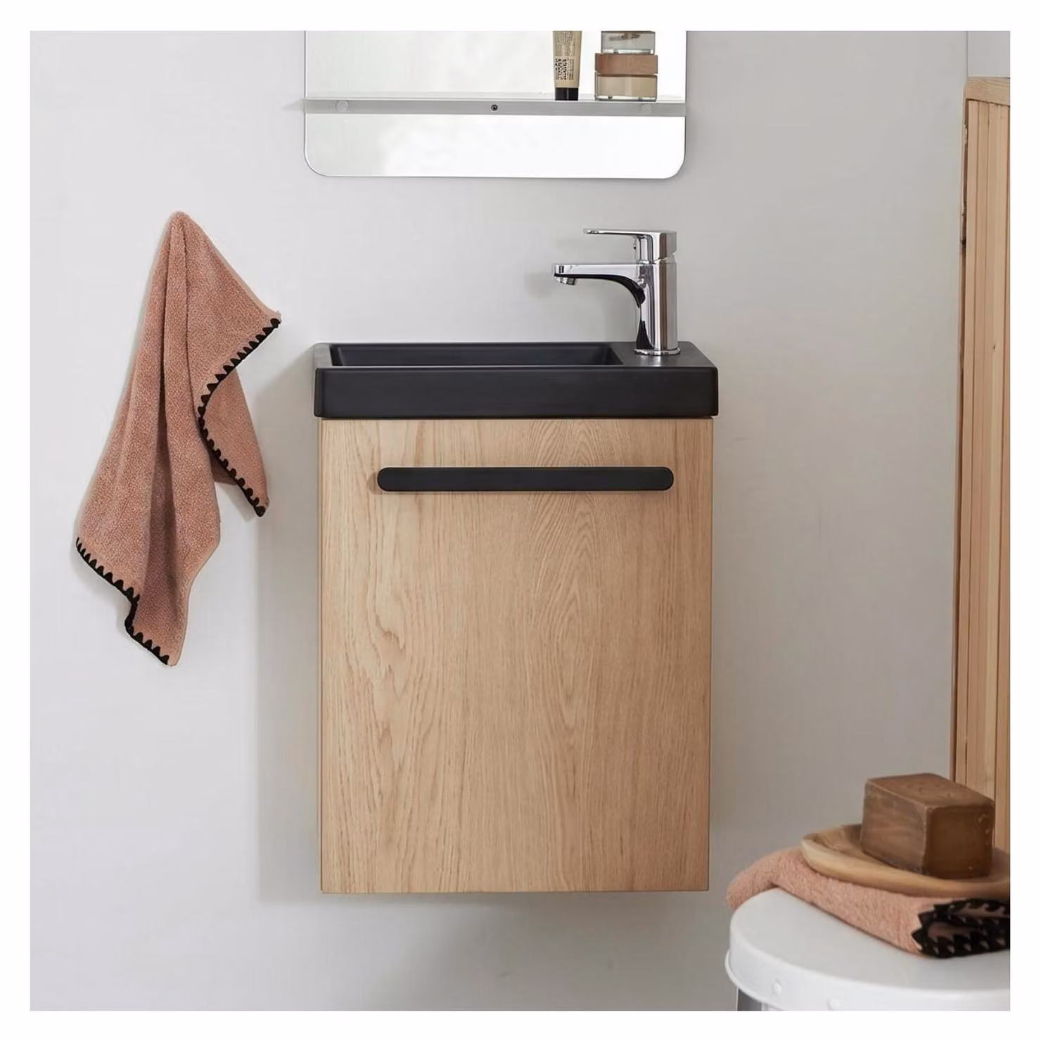 Set lavabo sospeso Nevada con rubinetto cromato