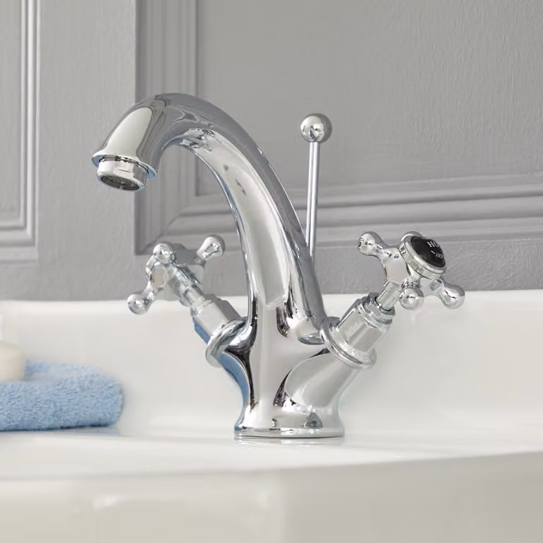 Rubinetto Monoforo Per Lavabo a Croce - Design Tradizionale Cromo/Nero - Elizabeth