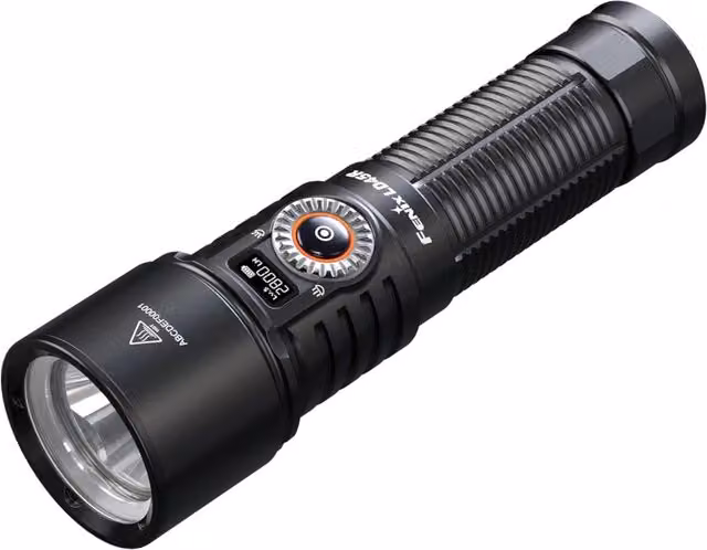Torcia LED Fenix LD45R nera con 2800 lumen e raggio di 480 metri