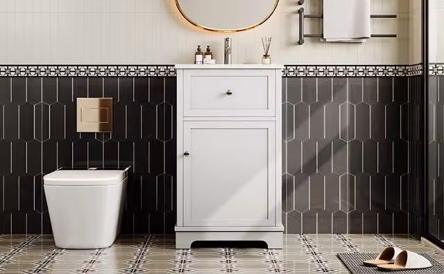 Mobile bagno bianco in MDF con lavabo integrato in ceramica
