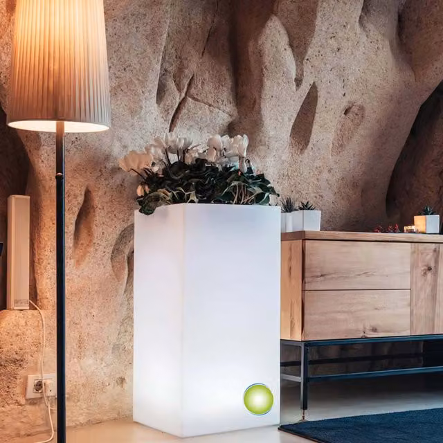 Vaso luminoso TEKCNOPLAST Cube Top Bright in resina bianca con LED verde L 40 cm x P 40 cm x H 40 cm