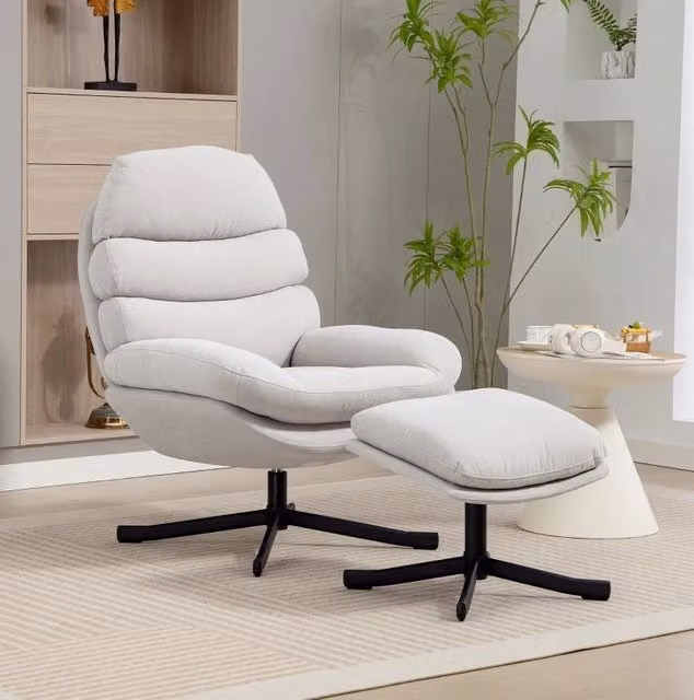 Poltrona relax girevole con pouf in ciniglia crema