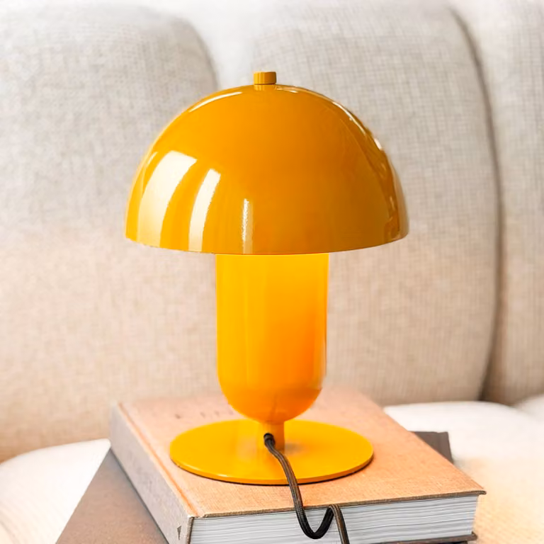 Dyberg Larsen Lampada da tavolo Movie, Giallo / Arancione, Soggiorno / Sala da pranzo, Metallo, Design, Lampada da tavolo