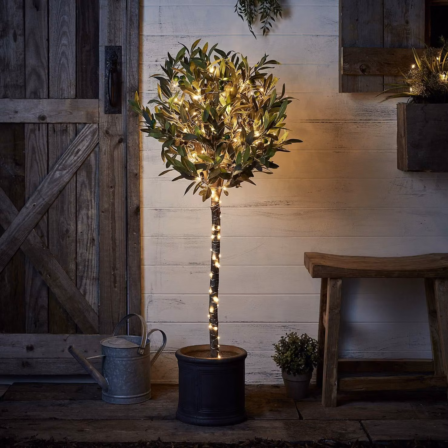 Catena luminosa con 200 micro LED bianco caldo, lunghezza 19,9 metri, alimentazione a batteria, con timer