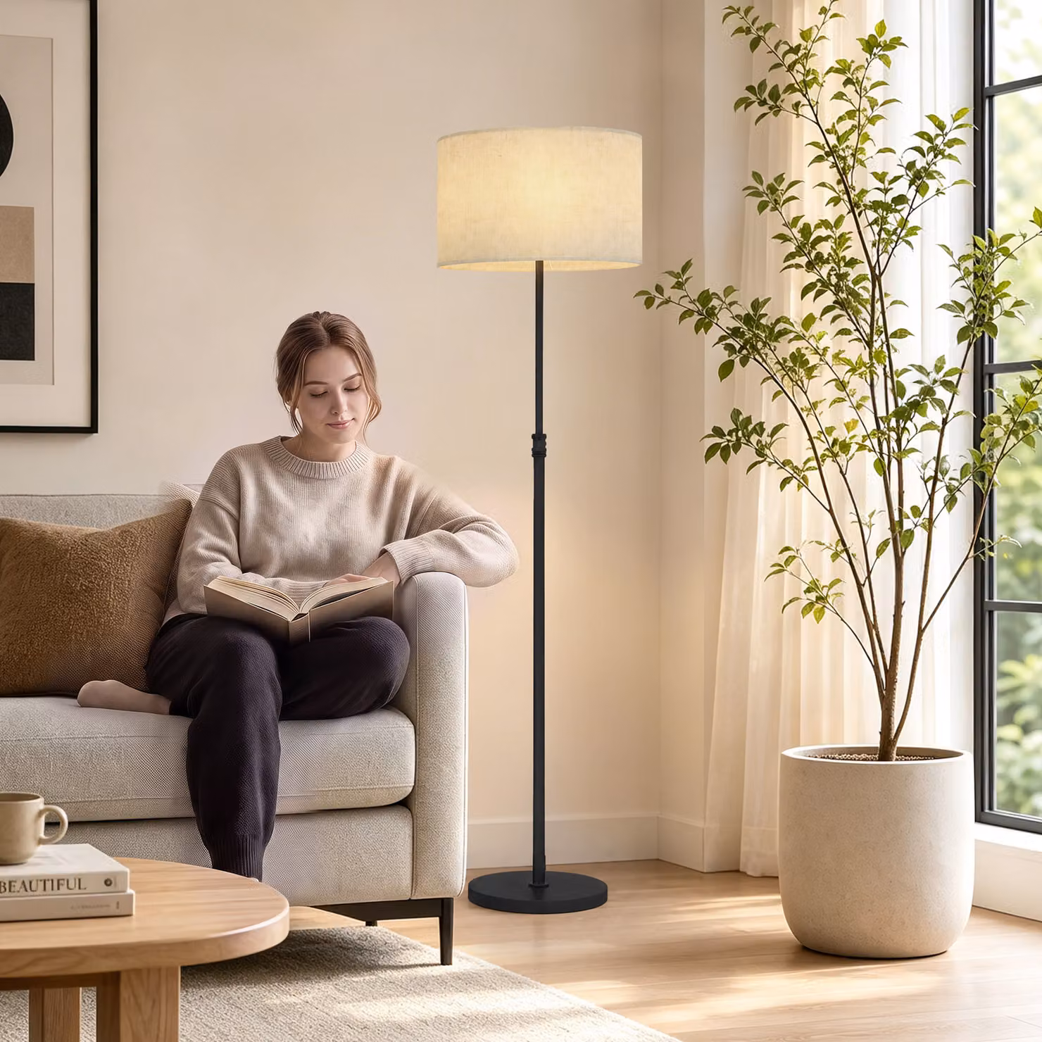 Lampada da terra regolabile HOMCOM con telecomando e paralume in tessuto beige e struttura nera – 2