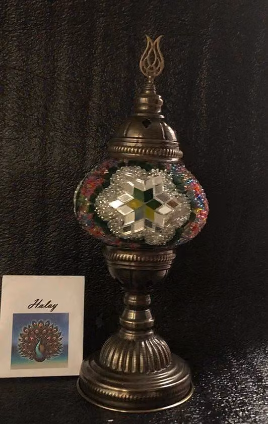 Lampada da comodino turca fatta a mano con mosaico – Lampada da comodino orientale colorata in vetro e bronzo, LED E14 incluso