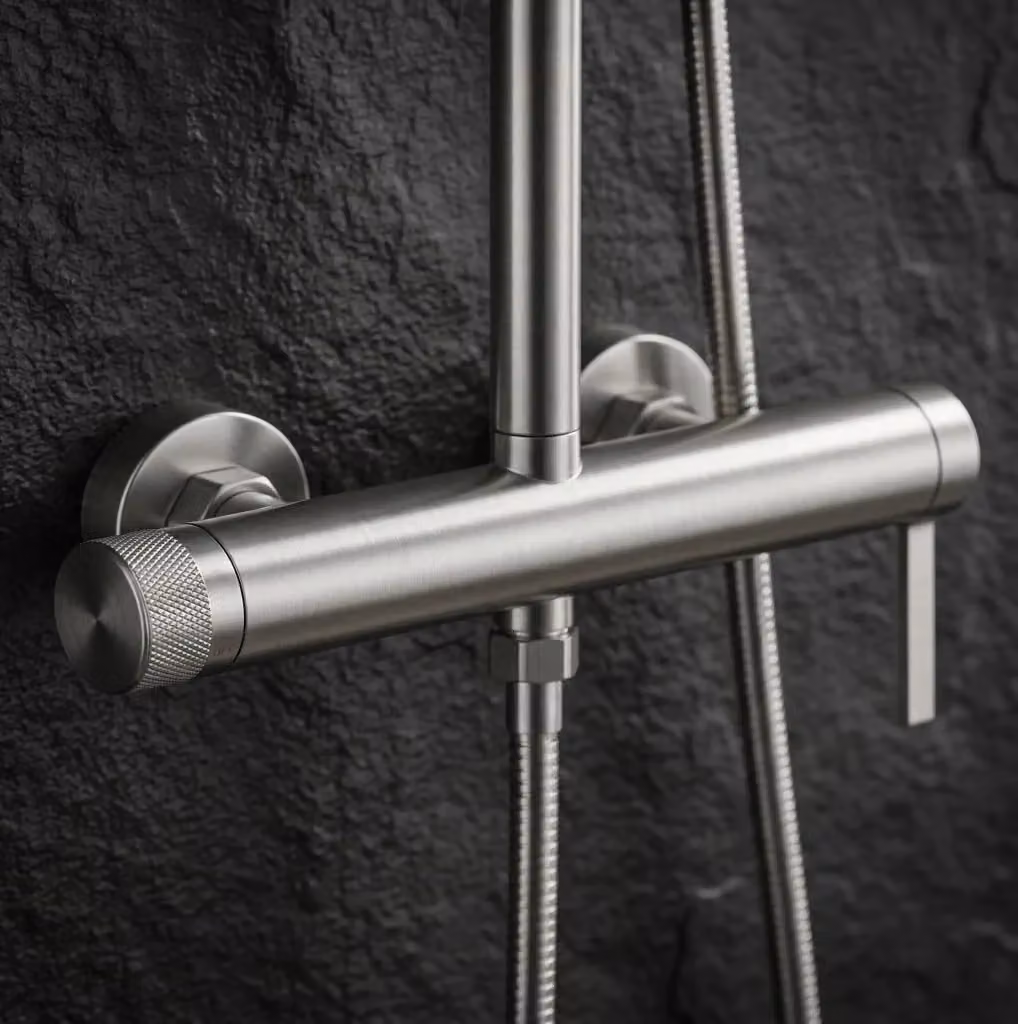 Set Doccia Rea con Colonna Rigida e Doccino in Ottone, Finitura Nickel Spazzolato Argento – 2