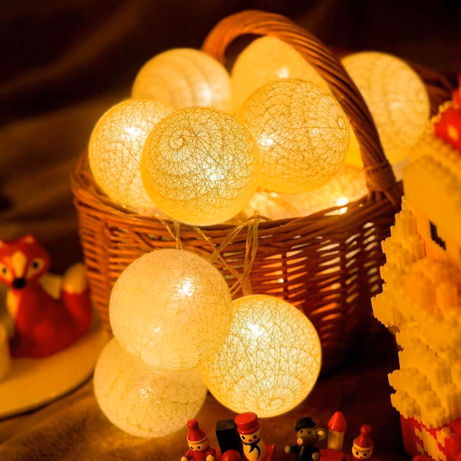 Catena luminosa a LED con palline, lunghezza 1,5 metri, 10 LED bianco caldo, alimentazione a batteria
