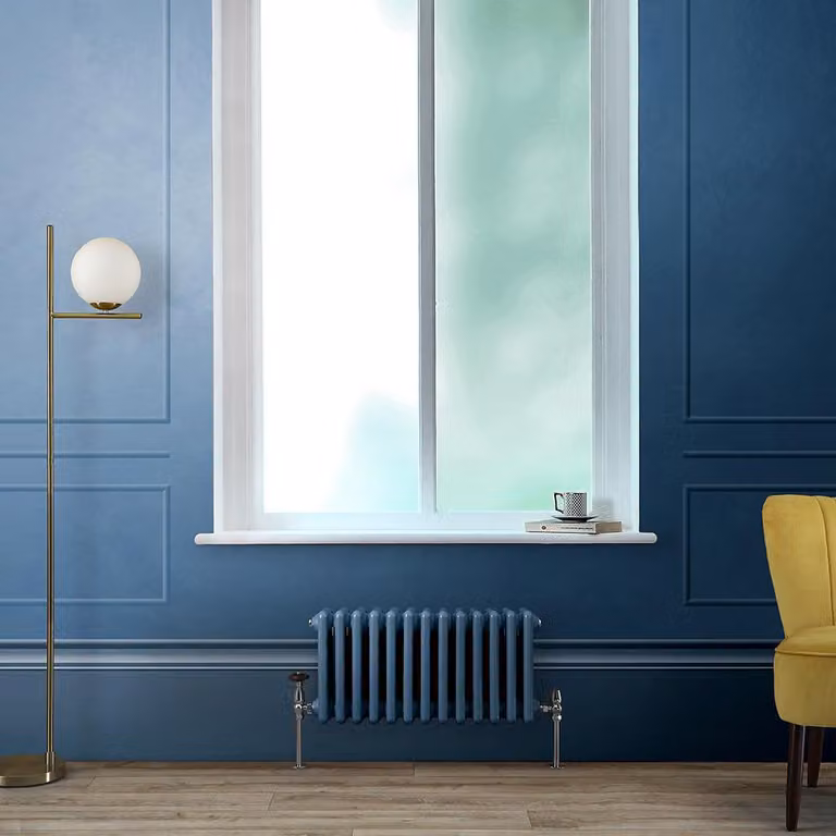 Radiatore Orizzontale a Colonne (3 Colonne) 300mm x 605mm - Blu (Deep Sea Blu) - Regent