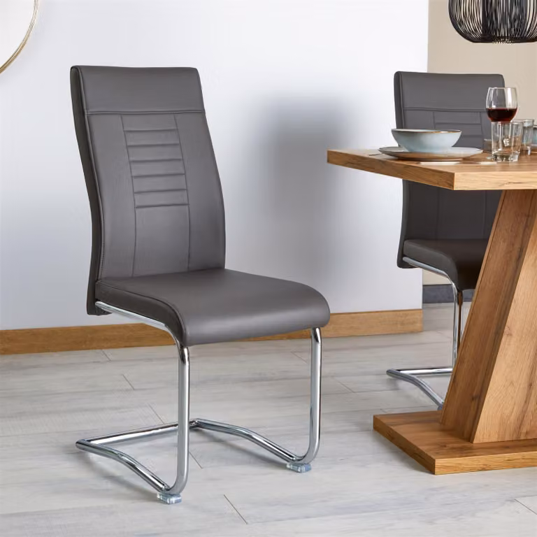 Set di 4 sedie da pranzo/cucina, modello LOANO, con struttura cromata e rivestimento in ecopelle color grigio scuro