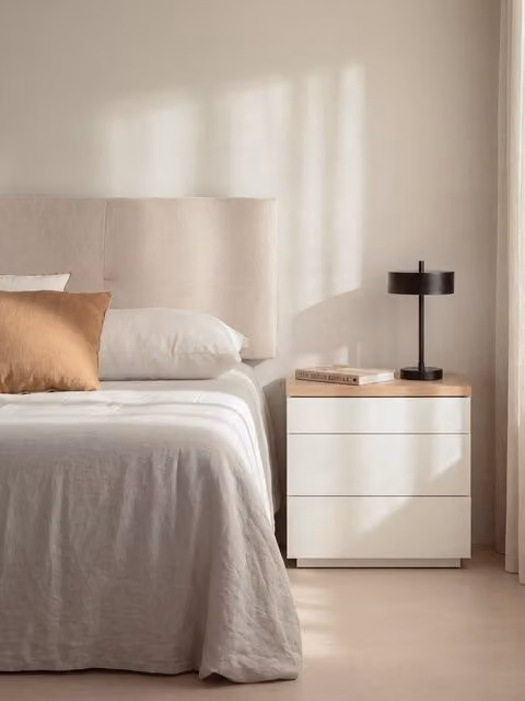 Comodino Havel Kenay Home bianco con 3 cassetti