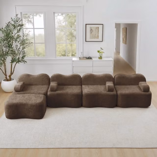 Divano angolare modulare MIVRAY in velluto marrone con pouf coordinato per soggiorno