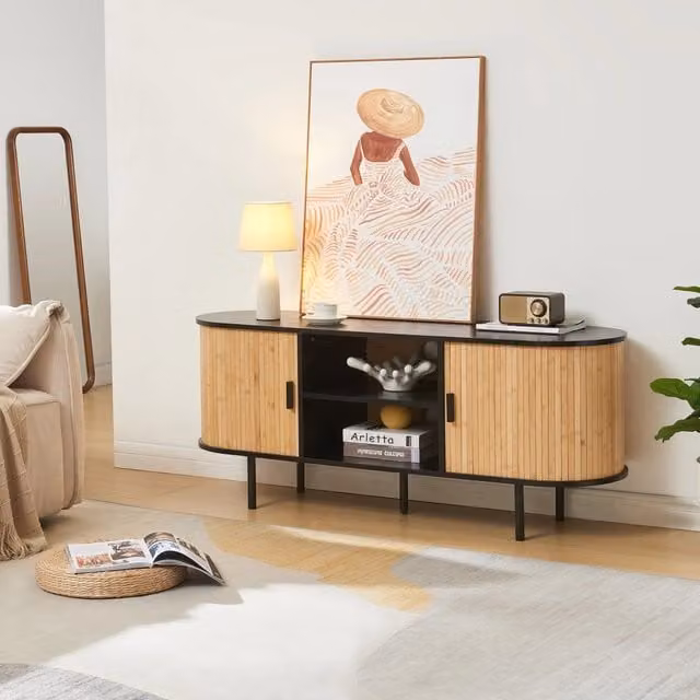 Mobile TV Tvedestrand en.casa con ante scorrevoli in bambù, Nero e Beige, L: 140 cm, P: 40 cm, H: 55 cm