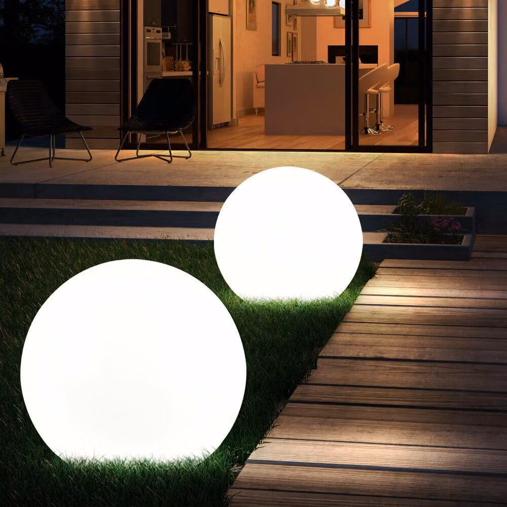 Set da 2 lampade a sfera LED a energia solare, H 62 cm
