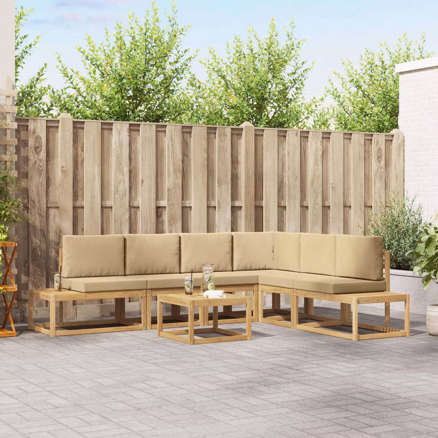 Set di divani da esterno vidaXL a forma di L composto da 5 pezzi con tavolino da caffè, in legno di acacia e tessuto resistente ai raggi UV, colori bianco, beige e marrone