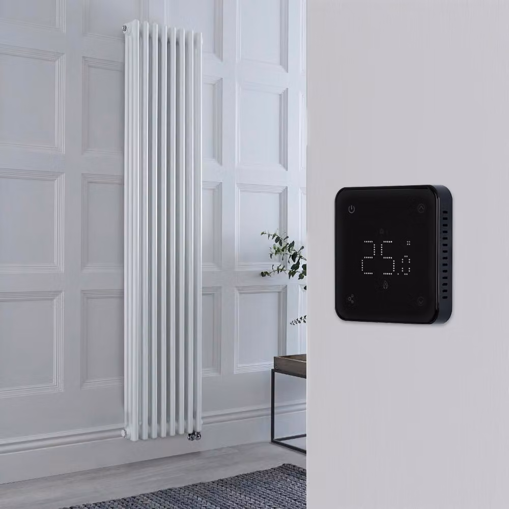 Radiatore Elettrico di Design Verticale Triplo Regent Bianco con Termostato Wifi Retroilluminato Nero H: 180 cm, L: 38 cm