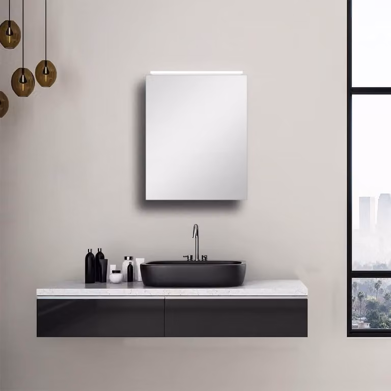 Specchio con illuminazione a LED, dimensioni 50x60 cm, temperatura di colore 4200K, struttura in alluminio, 3 ripiani in vetro