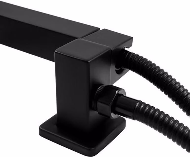 Set doccia da parete elegante, in finitura nera, completa di miscelatore, doccetta e miscelatore per vasca, ideale per un bagno moderno
