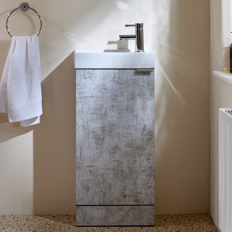 Mobile Bagno a Terra Grigio Cemento da 400mm con Lavabo e Maniglia con Impugnatura a Dito Cromata - Cluo