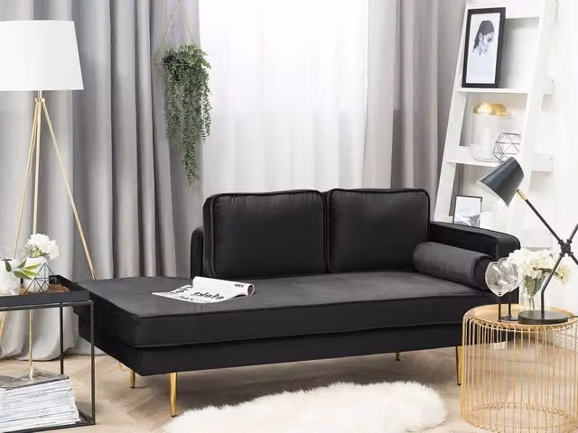 Chaise longue BELIANI in velluto nero con orientamento a destra, design moderno con struttura in legno e gambe in metallo, completa di cuscini decorativi. L/P/H: 171 x 79 x 63 cm – 1