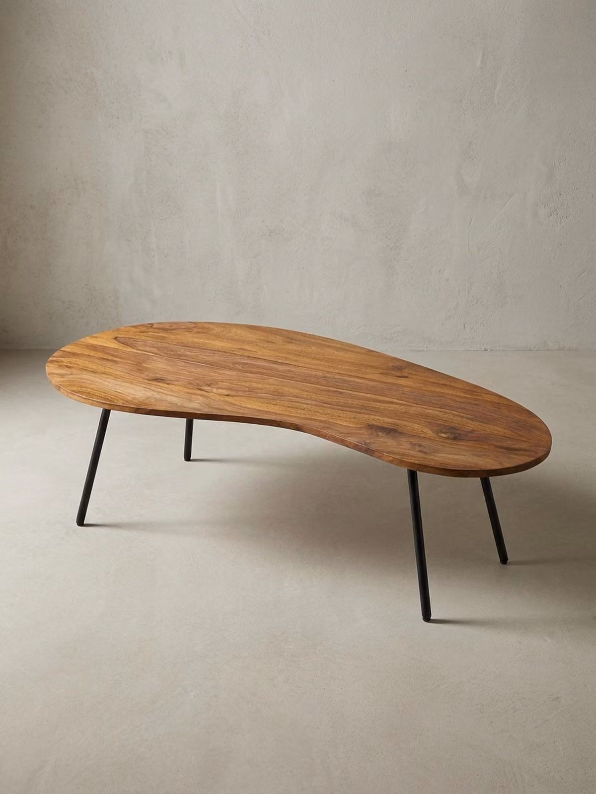 Tavolino di design WL5.617 122x36x63 cm in legno di sheesham con gambe in metallo nero, tavolino a forma di rene in legno massello, tavolino in legno con gambe in metallo, tavolino moderno in legno massello, tavolino piatto moderno