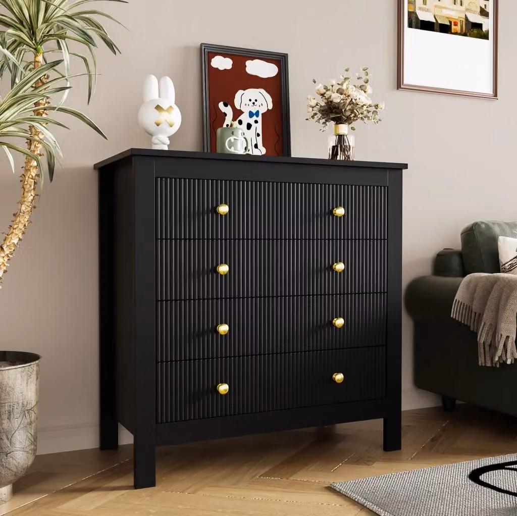 Cassettiera MODFU con 5 cassetti, design moderno con ante geometriche opache e maniglie dorate, colore nero, L: 79 cm, P: 39,5 cm, H: 80,5 cm – 2