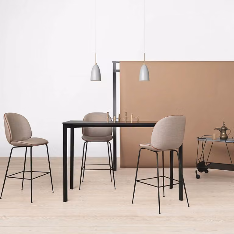 GUBI Lampada a sospensione Gräshoppa, dimmerabile, Blu, Soggiorno / Sala da pranzo, Metallo, Design, Lampada a sospensione