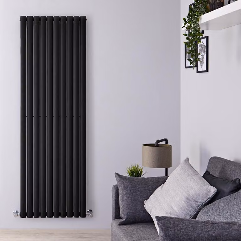 Radiatore Verticale Nero Opaco 1780x590mm 1180W - Alta Resa - Design Moderno - Revive