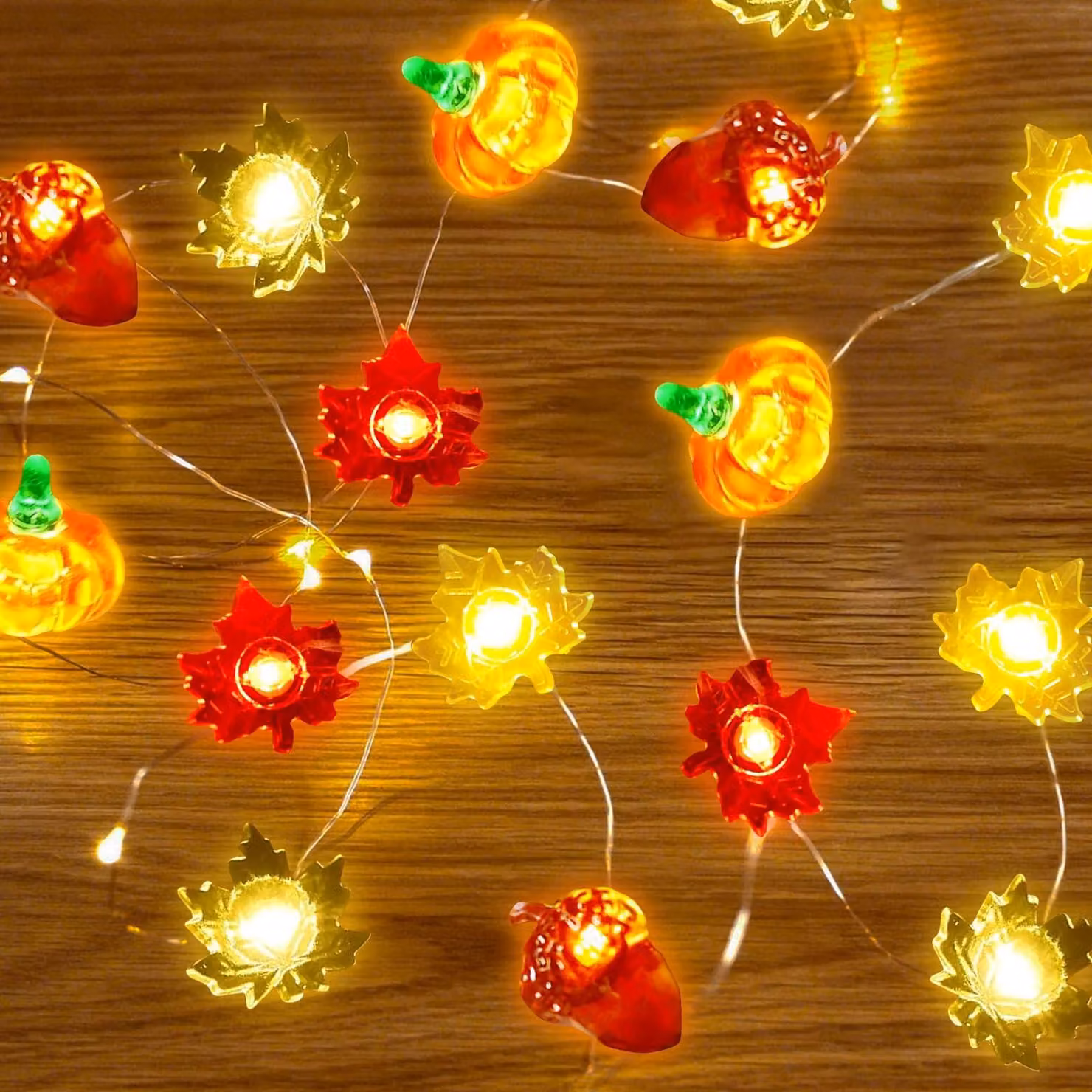 Catena luminosa autunnale, 300 cm, 30 LED, con foglie d'acero e zucche, con timer
