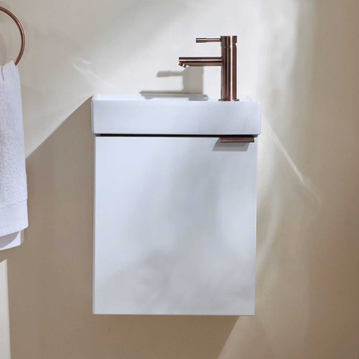 Mobile Bagno Bianco Sospeso da 400mm con Lavabo e Maniglia con Impugnatura a Dito in Bronzo Spazzolato - Cluo