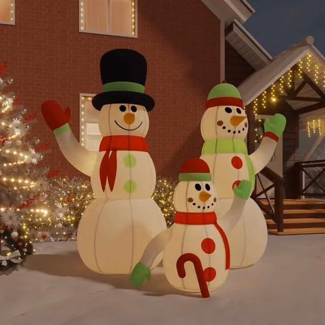 Famiglia Pupazzi di Neve Gonfiabili con LED 360 cm 345384