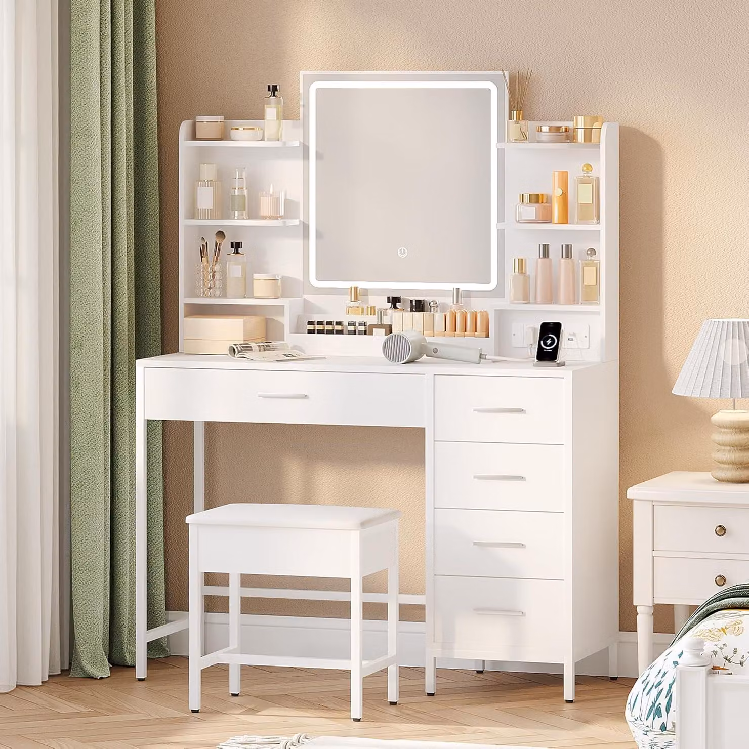 Comò da trucco con specchio HD e illuminazione a LED - Include sgabello e porta USB - Bianco con dettagli dorati