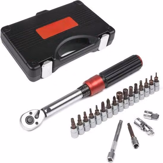 Chiave dinamometrica manuale con ingranaggio a 90° e set di manutenzione da 15 pezzi - 5-30 Nm - Precisione ± 3% - 1/4 di pollice - regolabile - con prolunga