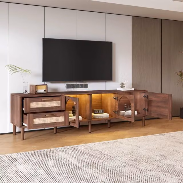 Mobile TV moderno WISHDOR marrone con dettagli in rattan e vetro, illuminazione LED integrata, L: 180 cm, P: 40 cm, H: 50 cm