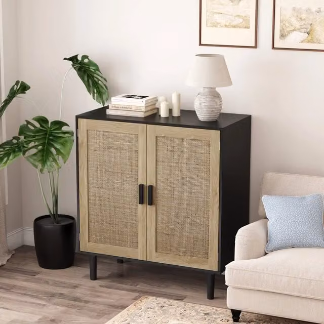 Credenza OKWISH moderna in nero con ante in rattan e vani aperti per soggiorno, sala da pranzo o ingresso, L/P/H: 80 x 40 x 88 cm