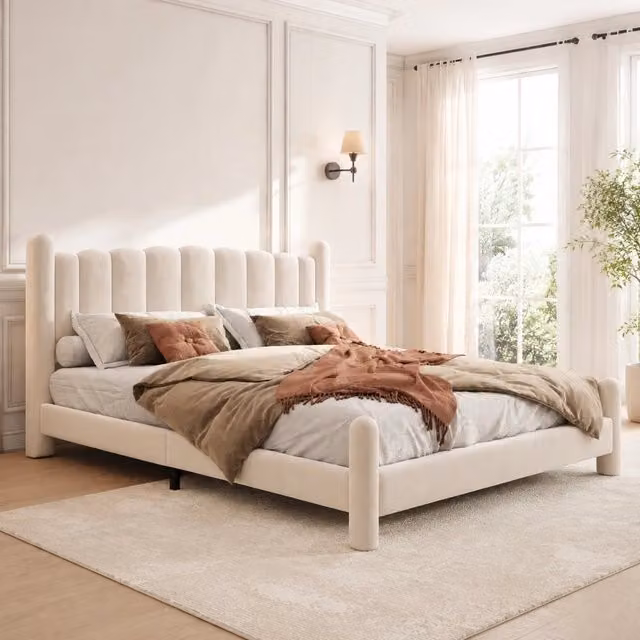 Letto imbottito 180x200 cm in velluto beige con testiera ondulata e rete a doghe