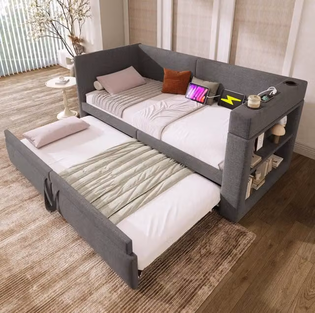 Daybed imbottito grigio 90x200 cm con letto estraibile, braccioli con ricarica USB e Type-C, senza materasso