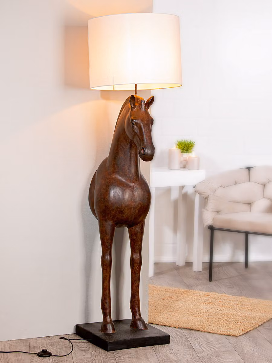Gilde Stehleuchte, Pferd, Caballo, Kunstharz, braun, VE 1 Höhe: 160.50 cm Breite: 44.00 cm Tiefe: 44.00cm 51979