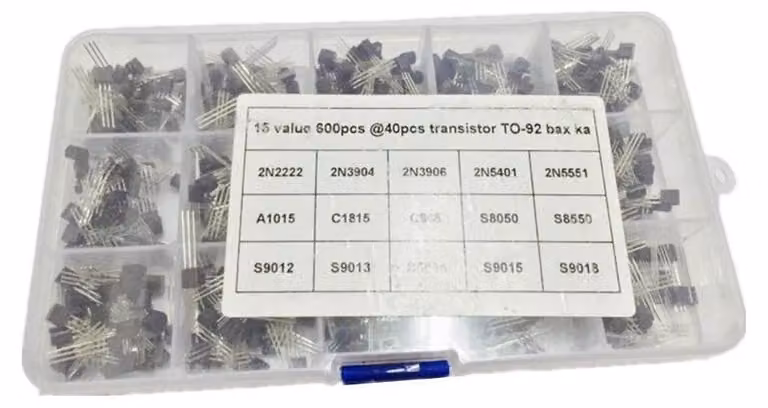 Assortimento di transistor: 600 pezzi, 15 valori, da 40 a 160V, da 50 a 600mA, NPN/PNP