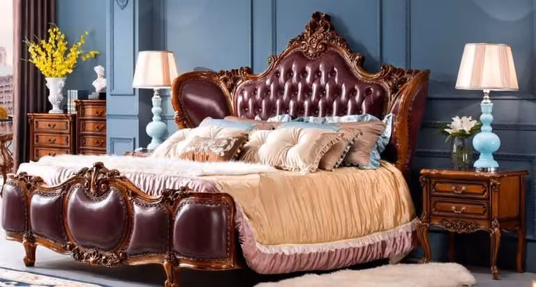 Elegante Polsterbett Massivholz Braun Klassisches Bett Doppelbett
