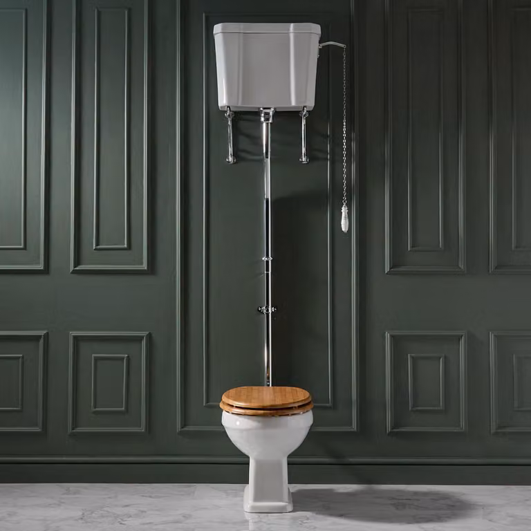 Sanitario WC Tradizionale Alto con Cassetta - Kit Scarico Cromato e Copriwater WC in Rovere - Richmond