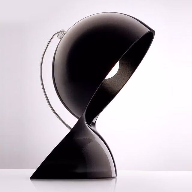 Artemide Dalù Lampada da Tavolo in Metallo Nero con Design a Cupola