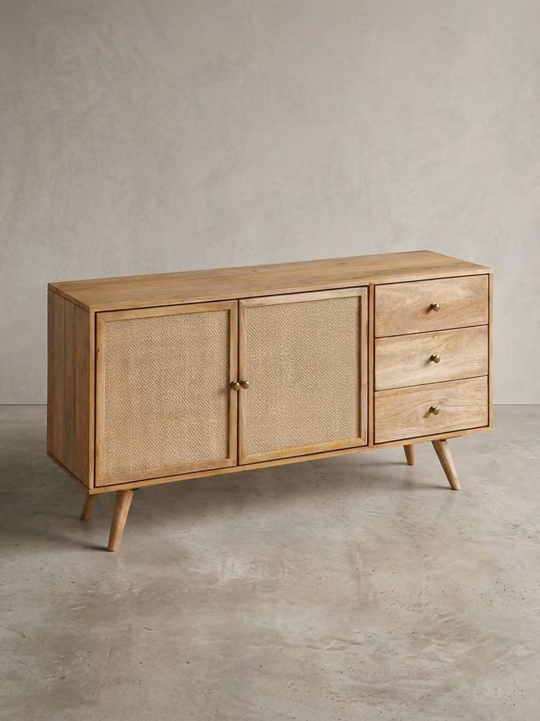 Credenza in legno di mango, design unico, struttura robusta, ampio spazio contenitivo. 140x40x75 cm | Kadima Design