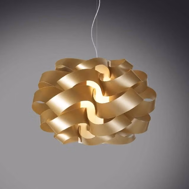 Lampadario a sospensione CLOUD IPERBRIKO Oro, design moderno in metallo, Diametro: 28 cm, Altezza: 18 cm