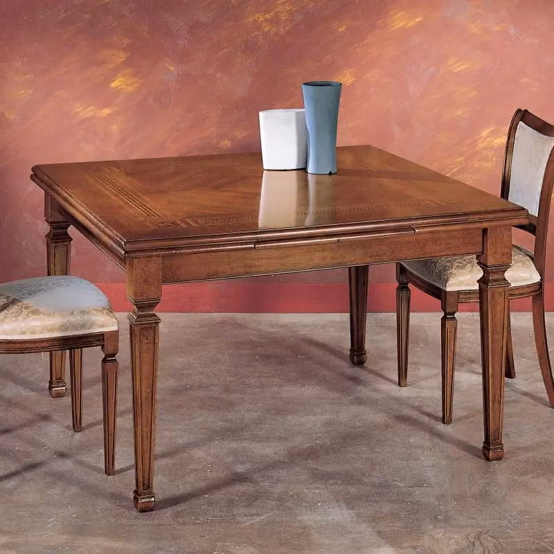 Tavolo quadrato allungabile classico con intarsio Fontana Bassano in legno di noce e faggio, colore marrone, L/P/H: 128 x 128 x 80 cm - Mobili 2G – 2