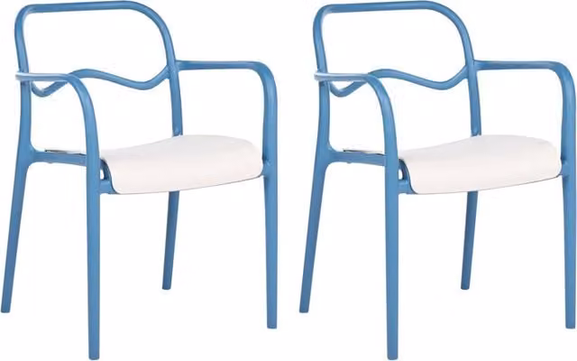 Set di 2 sedie da giardino impilabili BELIANI in plastica blu e beige stile retrò con braccioli e resistente ai raggi UV