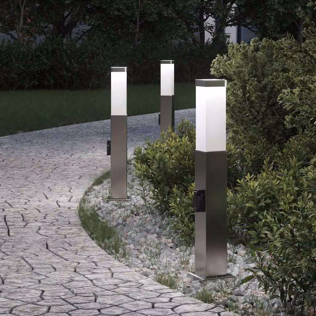 Set di 3 lampioni a palo vidaXL in acciaio inox color argento con presa elettrica IP44 per giardino e terrazzo, Altezza: 50 cm