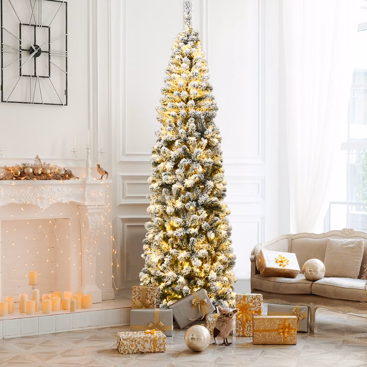 Set natalizio Costway con Albero di Natale innevato da 225 cm e Schiaccianoci gonfiabile da 2,4 m con luci multicolore